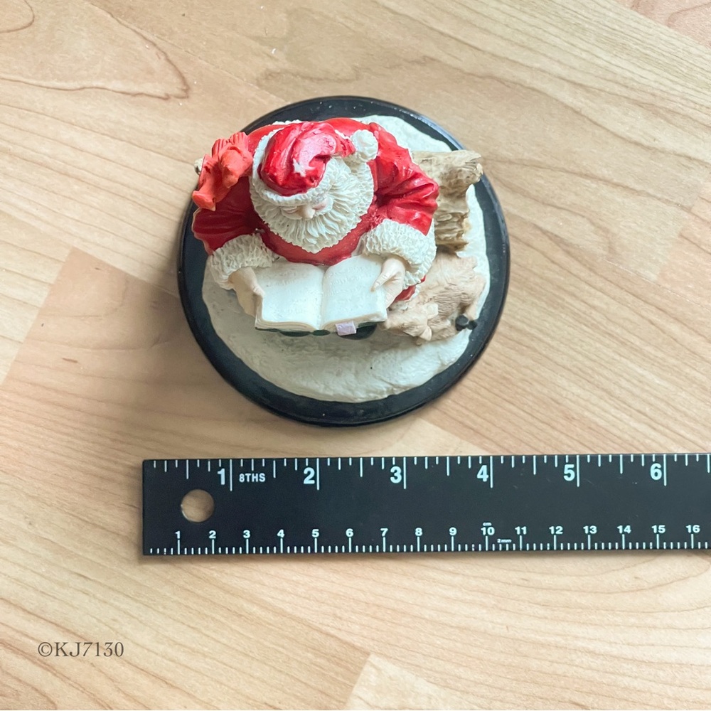 Vintage Artmark Chicago Treasury Of Gifts Ceramic Santa Claus Reading List - Picture 9 of 10